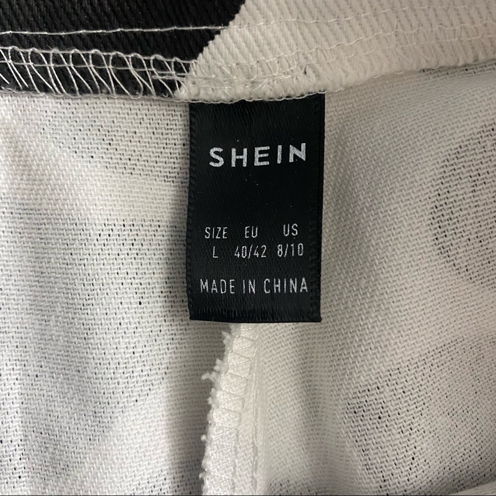 Shein Cow Print Wide Leg Jeans Size L - Picture 3 of 3